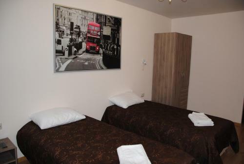 Hotel One Way