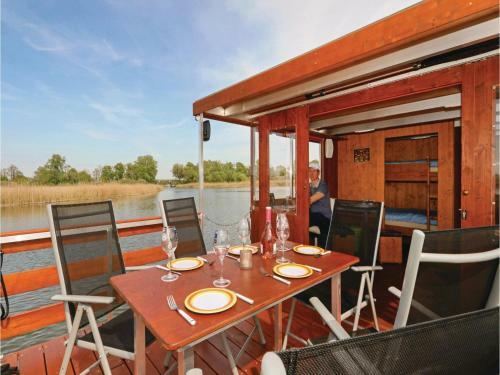 Two-bedroom Accommodation In Radewege