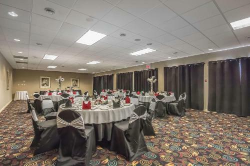 Hotel Quality Inn West Harvest