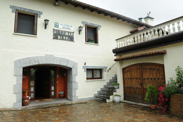 Agroturismo Casa Rural Altzibar-berri