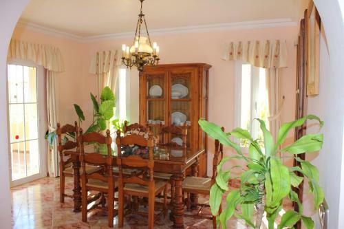Villa Mercedes Exotica Nerja