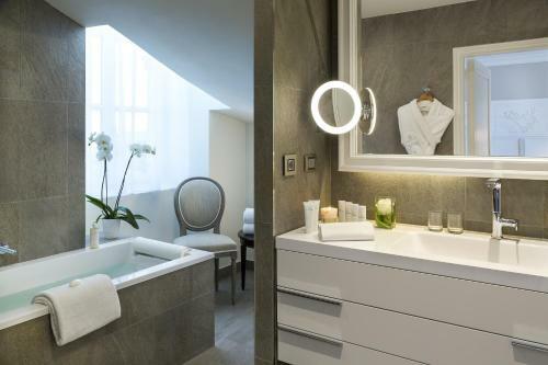Hotel H�tel Barri�re Le Royal La Baule