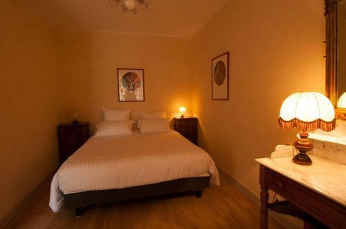 Bed & Breakfast Les Chambres D'h�tes De Ch�teau Vieux Robin