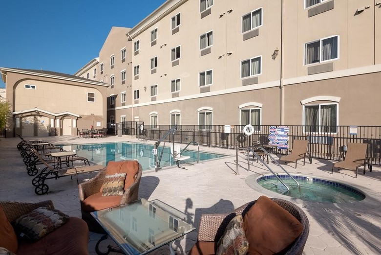 Holiday Inn Express Hotel & Suites Los Angeles Airport Hawthorne