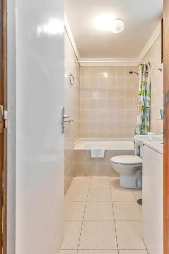 Apartamento Las Americas Two Bedroom With Amazing Pool