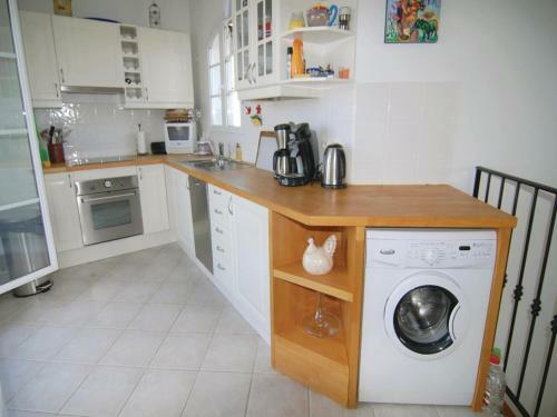 Holiday Home Aigues-mortes With Sea View 02