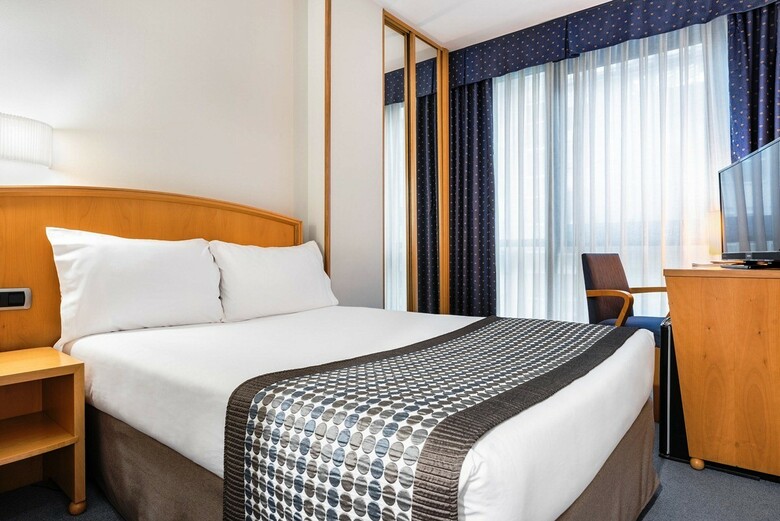 Hotel Exe Area Central