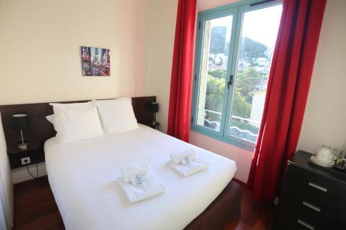 Apartamento O'sullivans Bar And Hotel