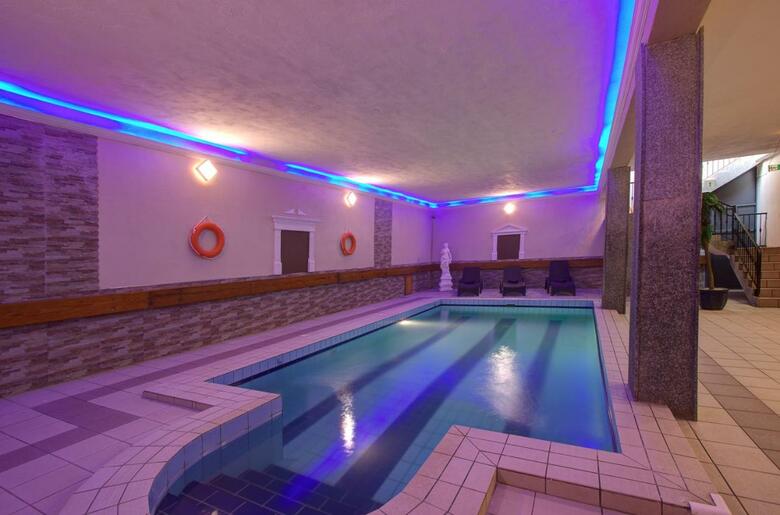 Hotel Canifor