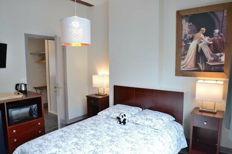 Hostal Maison Du Chatelain