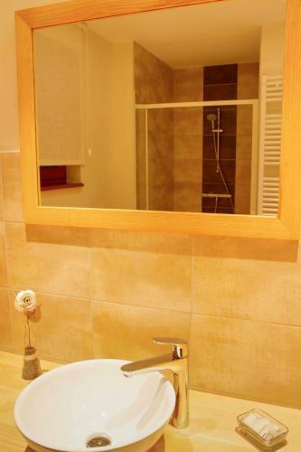Bed & Breakfast La Griffe � Foin Au Restaurant Raisin D'or