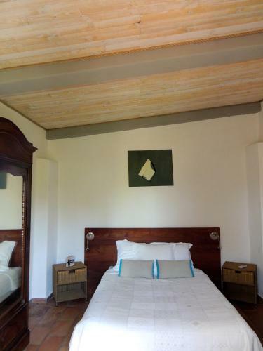 Posada Domaine Pozzo Di Mastri Et Spa