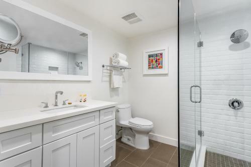 Anaheim Plaza Hotel And Suites
