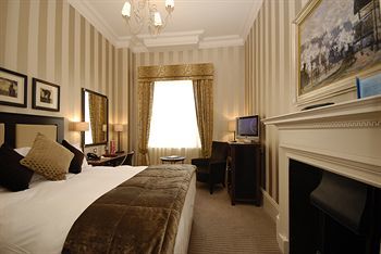 Hotel Richmond Gate