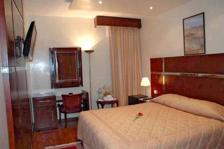 Hotel Prince De Paris