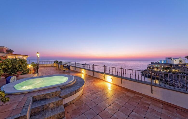 Hotel Nettuno De Charme