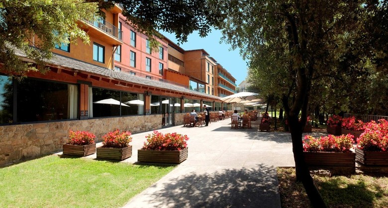 Montany� Hotel & Lodge