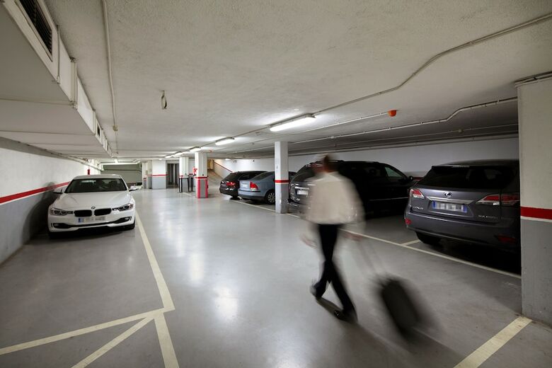 Hotel Apartament-restaurant Hispanos 7 Suiza