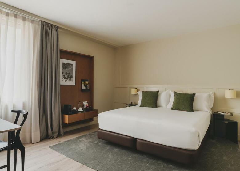 Hotel Catalonia Boulevard