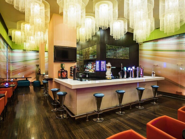 Hotel Ibis Mall Of The Emirates