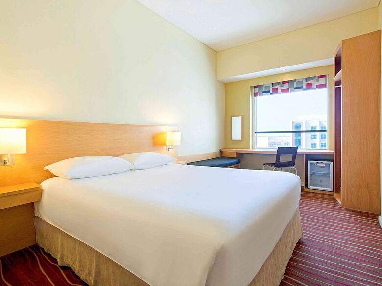 Hotel Ibis Mall Of The Emirates