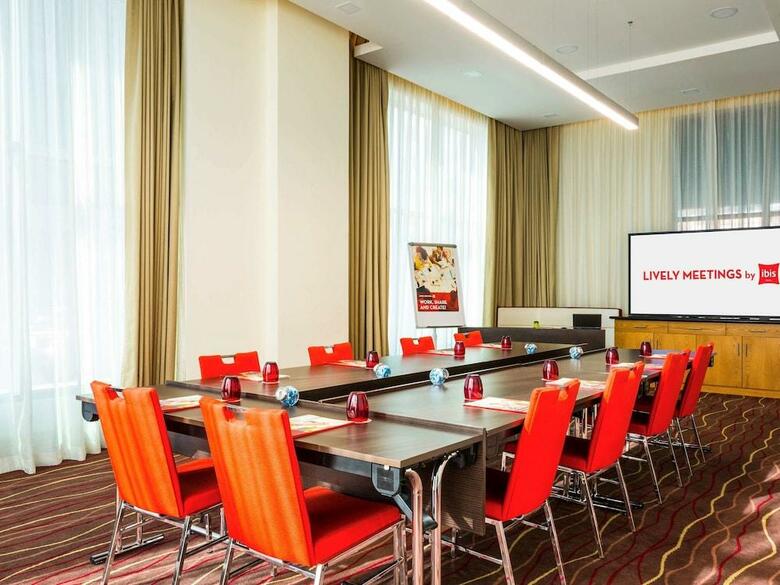 Hotel Ibis Mall Of The Emirates