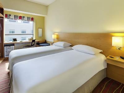 Hotel Ibis Mall Of The Emirates