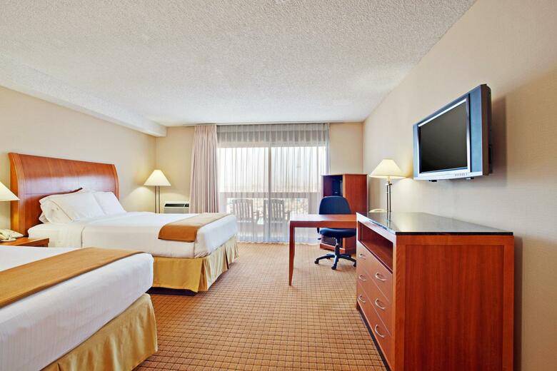 Holiday Inn Express Hotel & Suites Ventura Harbor