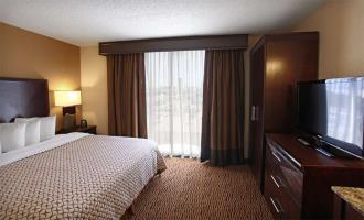 Embassy Suites Dallas Market Center Hotel