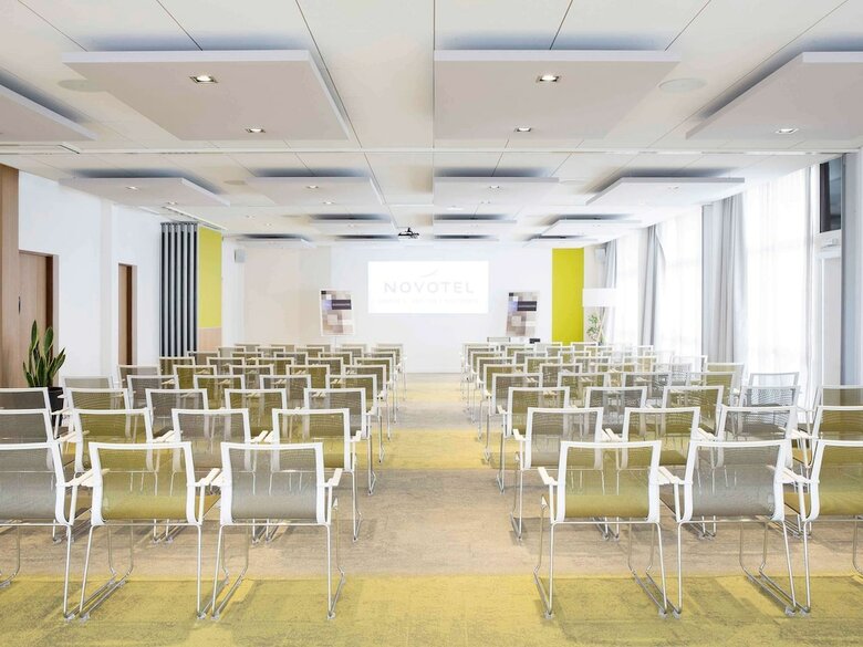 Hotel Novotel Bordeaux Le Lac