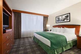 Hotel Embassy Suites Lakefront