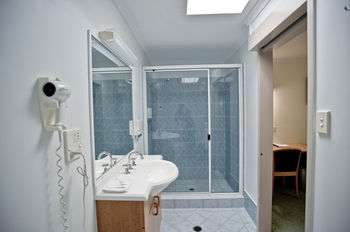 Hotel Quality Inn Centre Point