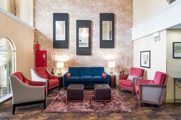 Hotel Comfort Suites Las Colinas Center