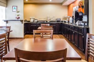 Hotel Sleep Inn & Suites Airport