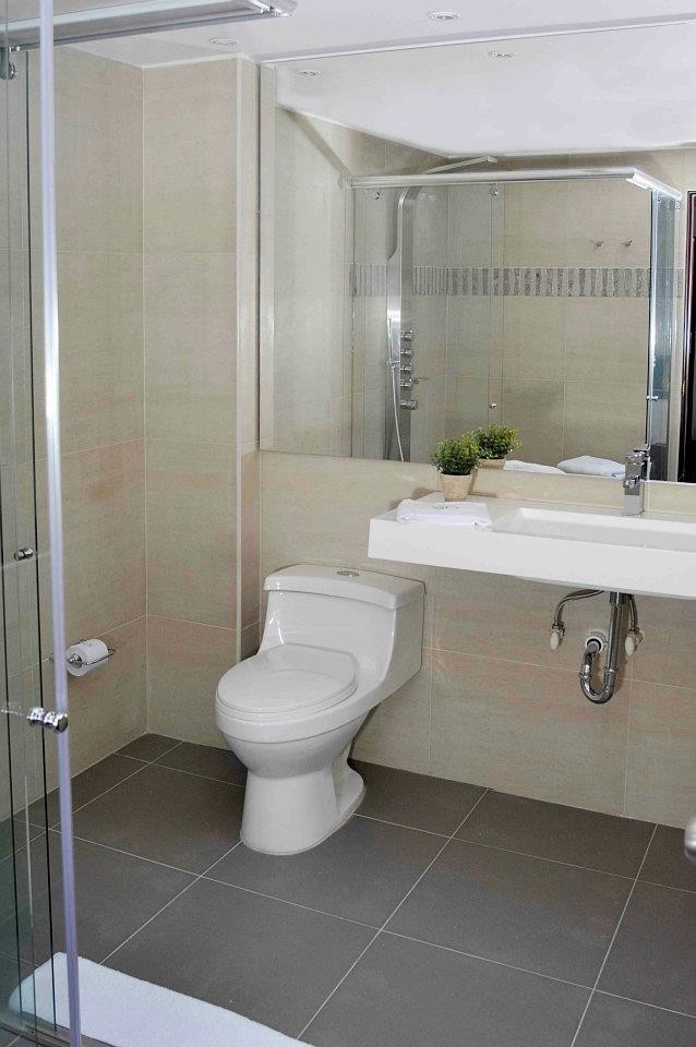 Hotel Suites 109