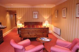New House Country Hotel