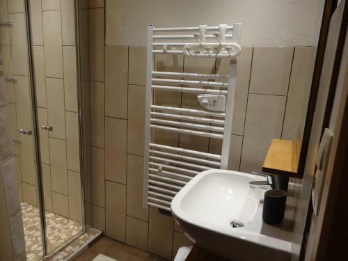 Bed & Breakfast Chalet Sous Le Jora - Chambres D'h�tes