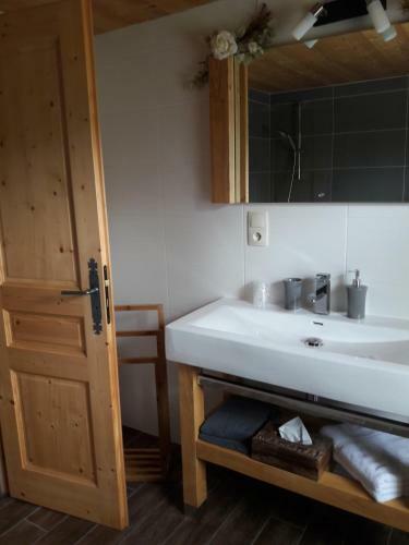 Bed & Breakfast Chalet Sous Le Jora - Chambres D'h�tes