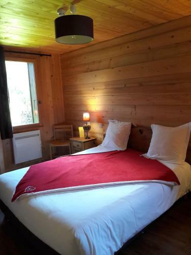 Bed & Breakfast Chalet Sous Le Jora - Chambres D'h�tes