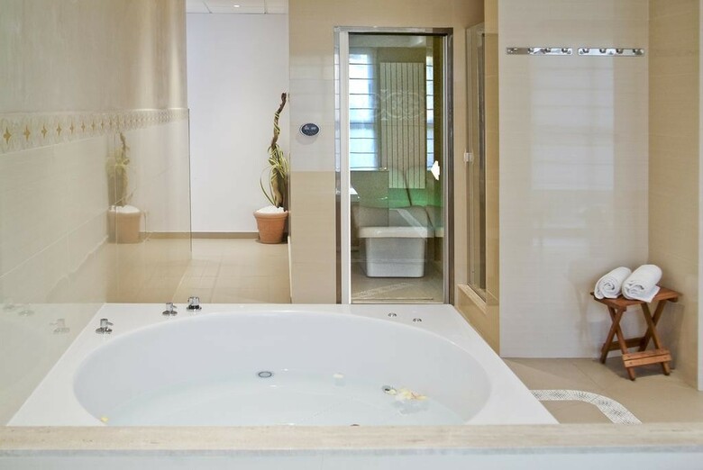 Hotel Rosaleda Del Mijares