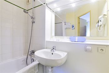 Hotel Kyriad Dunkerque Sud - Loon Pl