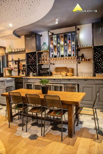 Hotel Restaurant Des Maures