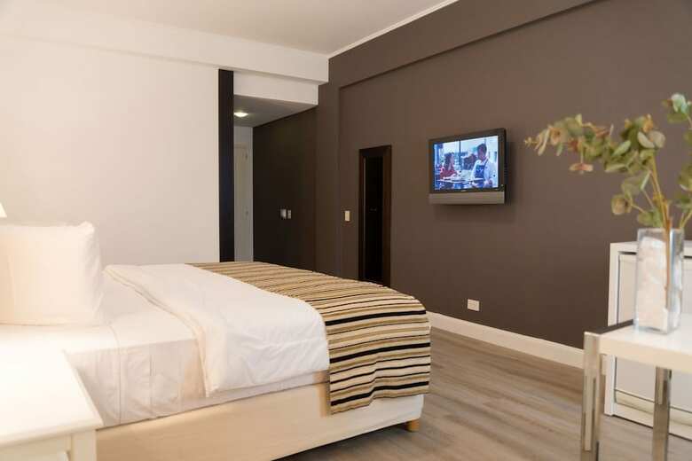 Tolosa Hotel