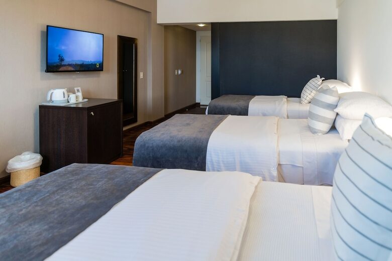 Tolosa Hotel