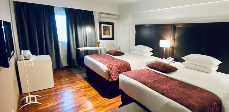 Tolosa Hotel