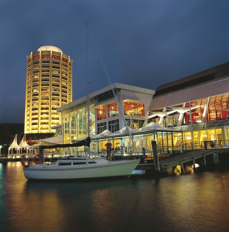 Hotel Wrestpoint Tower (puerto)