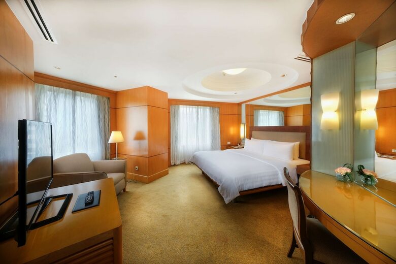 Hotel Makati Shangri-la Manila (Dlx)