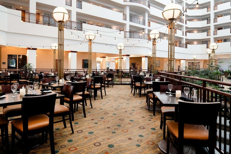 Hotel Embassy Suites Portland - Airport