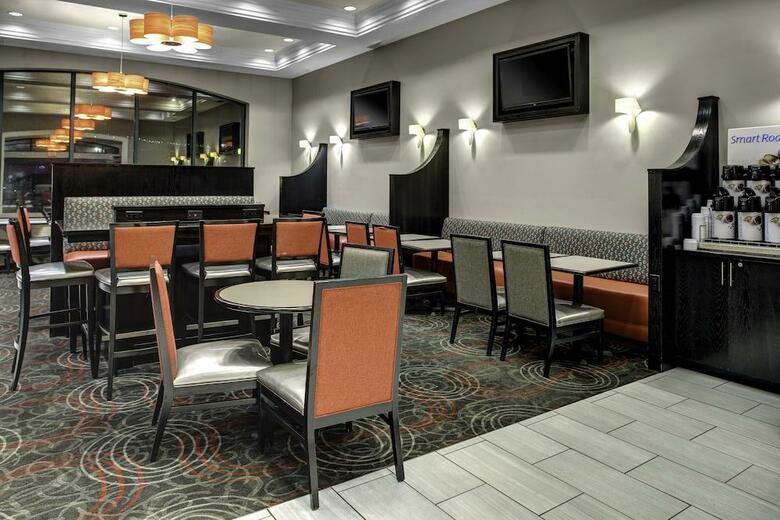 Holiday Inn Express Hotel & Suites Pittsburgh-south Side