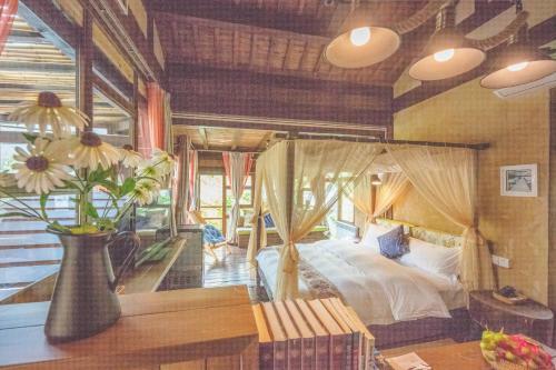 Guyue Resort